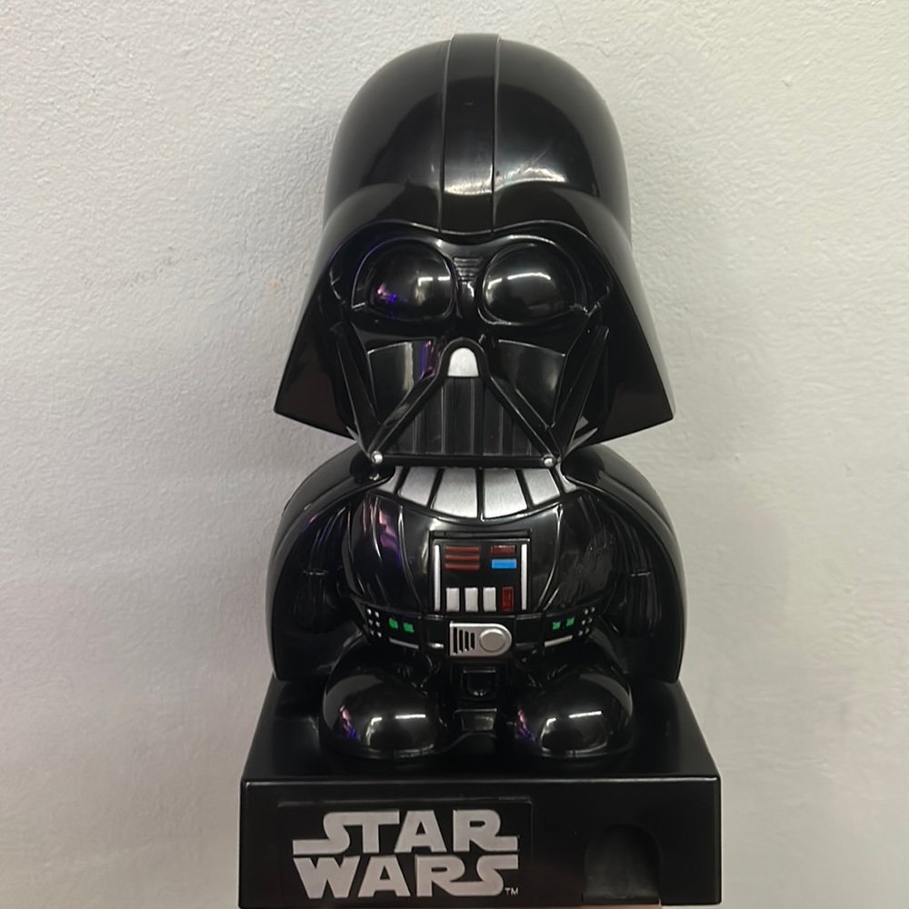 Darth Vader Galerie Candy Dispenser